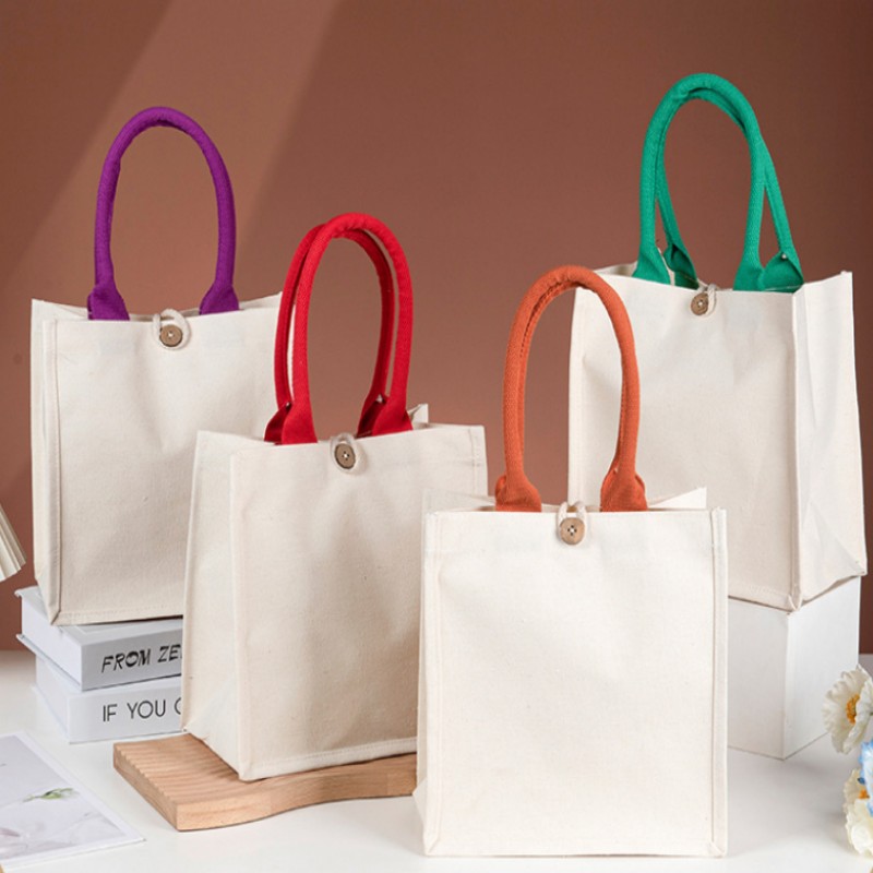Tas Tote Kanvas Gagang Kontras dengan Kancing Kayu
