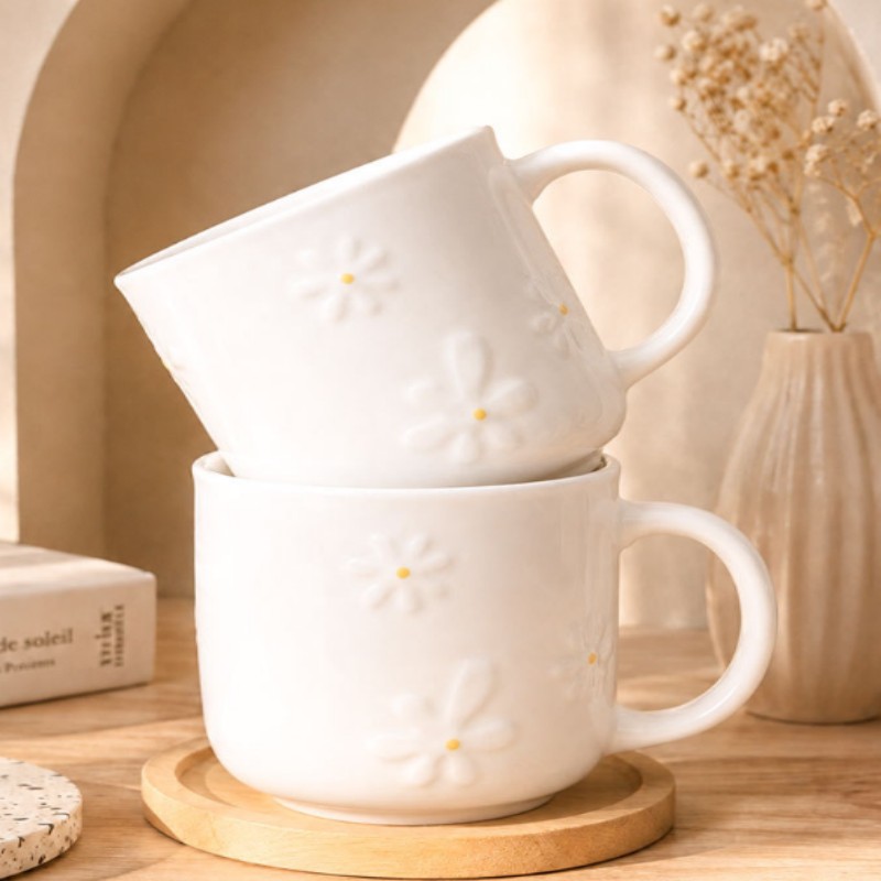 Mug Kopi Keramik Daisy Timbul